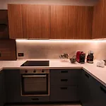 Modern 2 Bed & 2 Bth