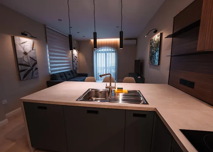 Modern 2 Bed & 2 Bth * Sliema