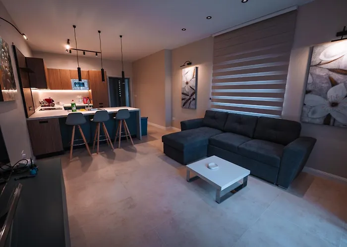 Modern 2 Bed & 2 Bth Apartman Sliema