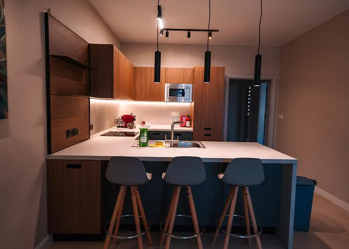 Modern 2 Bed & 2 Bth Apartman Sliema