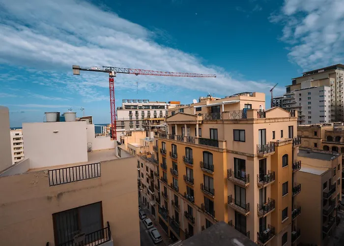 Modern 2 Bed & 2 Bth Sliema